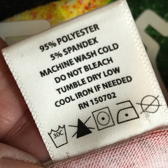 MAC TShirt Loves Pride Rainbow Limited Rare Tee Shirt XL‎ - Picture 7 of 7